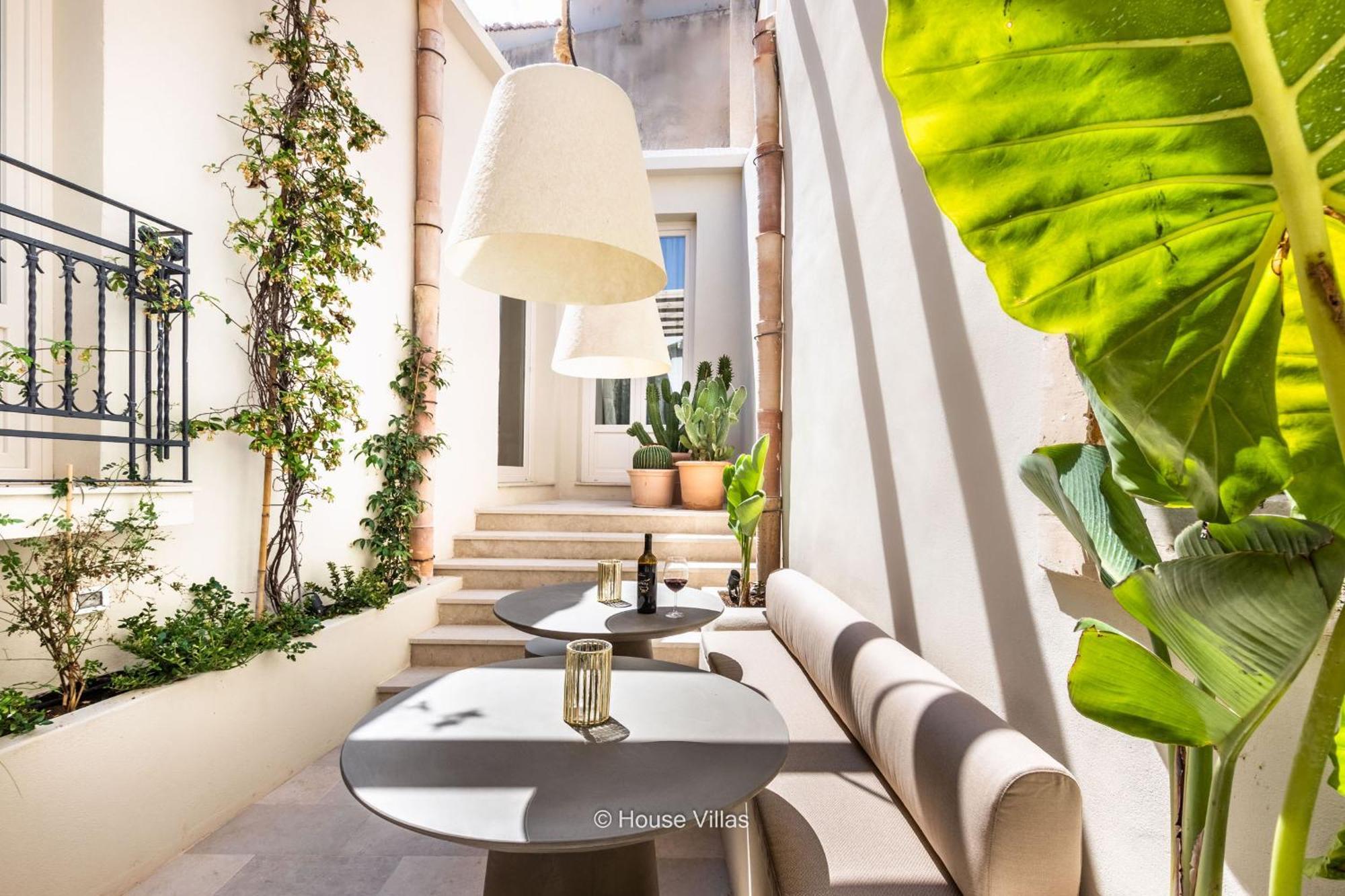Alma Suite Noto Exterior photo